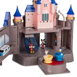 Sleeping Beauty Castle Play Set – Disneyland 18 Sleeping Beauty Castle Play Set – Disneyland -Happy Toyland Shop 1714047402101 6