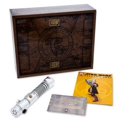 Disney The Hilt Of A Jedi Ki-Adi-Mundi LIGHTSABER Hilt Set β Star Wars: Galaxy's Edge β Limited Edition
