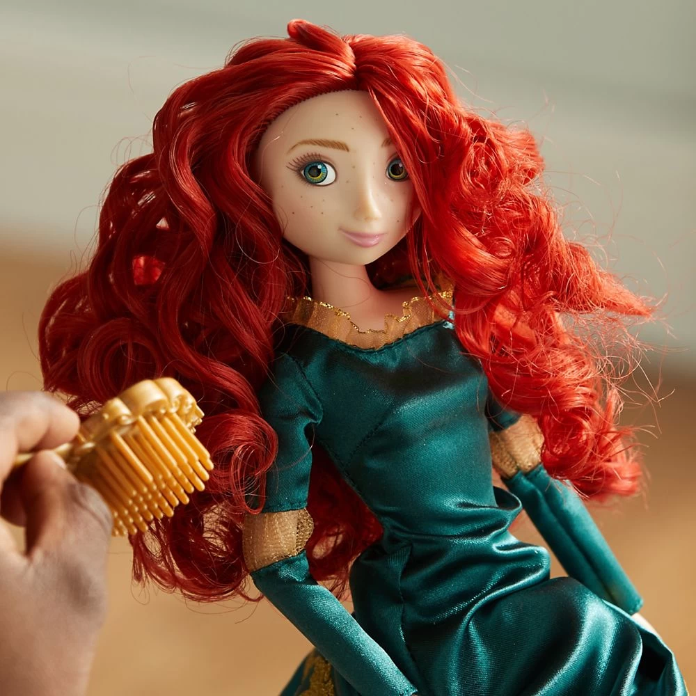 Disney Merida Classic Doll – Brave – 11 1/2'' 8 Disney Merida Classic Doll – Brave – 11 1/2'' - Image 6