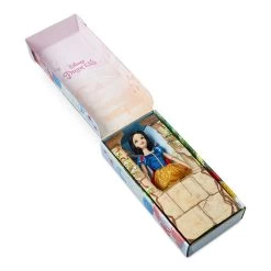 Disney Snow White Classic Doll – 11 1/2'' -Happy Toyland Shop 6001040901706 2