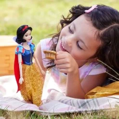 Disney Snow White Classic Doll – 11 1/2'' -Happy Toyland Shop 6001040901706 3