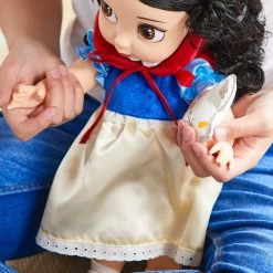 Disney Animators' Collection Snow White Doll – 16'' -Happy Toyland Shop 6002040580663 5